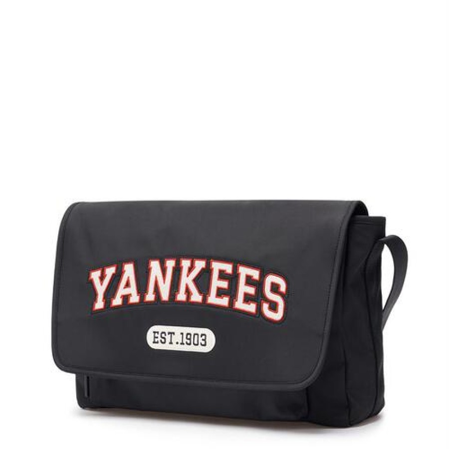 Bag MLB korea | Varsity Nylon Messenger Bag New York Yankees